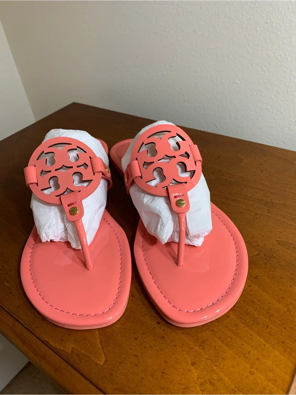 NWOT -BRAND NEW TORY BURCH “MILLER” PATENT LEATHER CORAL CRUSH  SANDALS SIZE 11